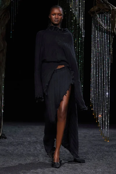 Look 23